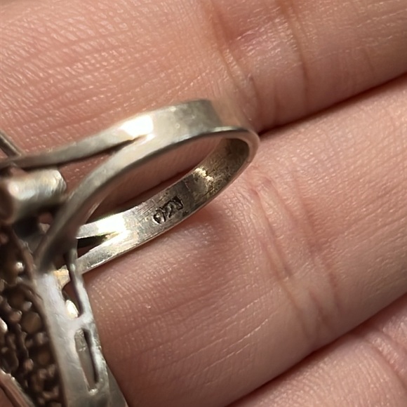 Antique sterling ring. 925 marcasite garnet size 6 - Picture 5 of 5